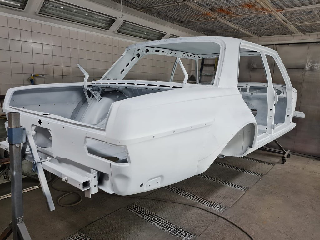 MERCEDES 6.3 AMG Rote Sau