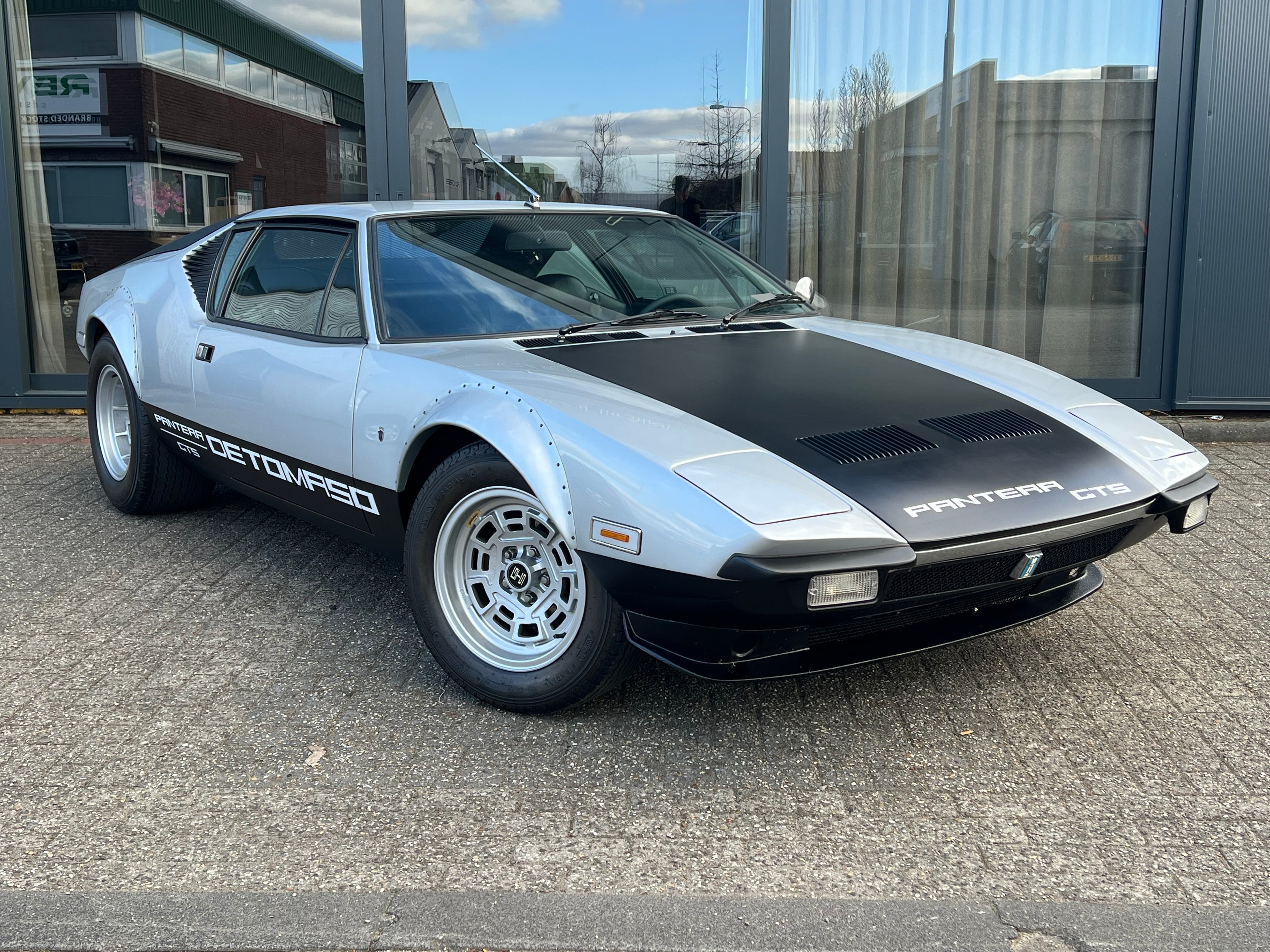 DeTomaso Pantera GTS
