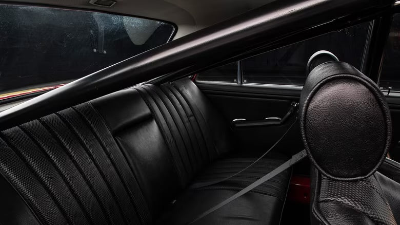 MERCEDES 6.3 AMG Rote Sau