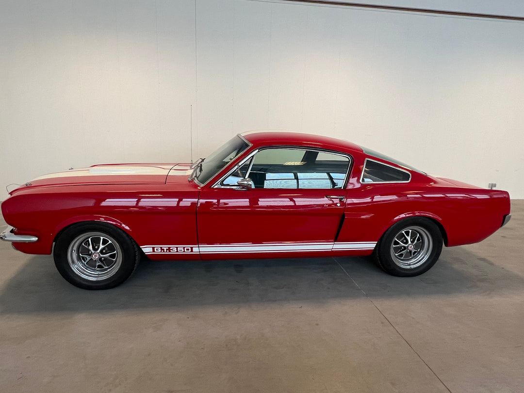 FORD Mustang GT350 cobra